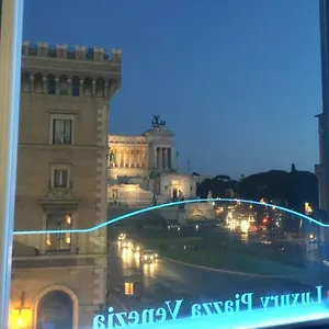  Gasthof Piazza Venezia Luxury